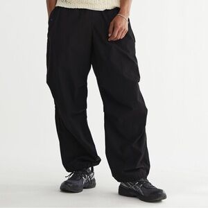 UO iets frans Balloon Cargo Pants
